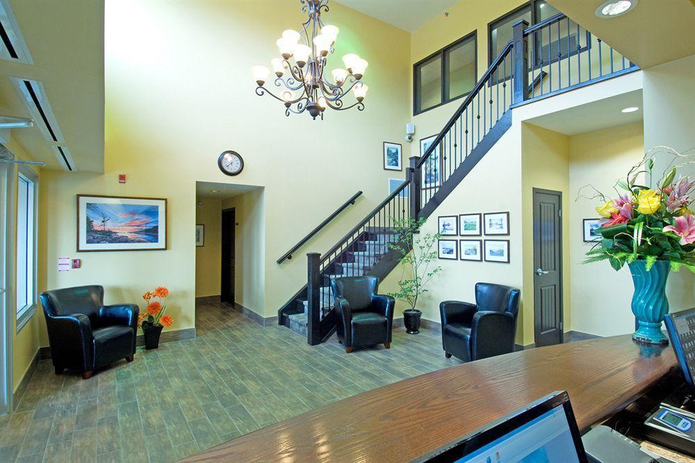 Midland Inn & Suites Exterior photo